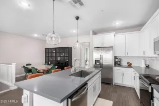 Photo #1: 6952709 Listing