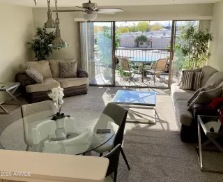 Photo #5: 6952950 Listing