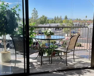 Photo #6: 6952950 Listing