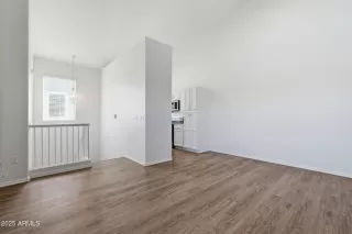 Photo #3: 6953028 Listing 