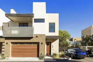 Photo #3: 6954081 Listing