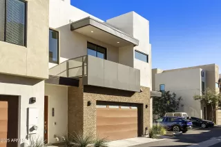 Photo #5: 6954081 Listing