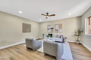 Photo #4: 6954269 Listing 