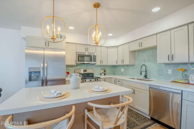 MLS: 6954378 Condo For Sale