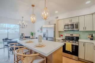 Photo #1: 6954378 Listing 