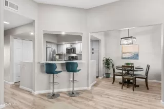 Photo #4: 6954446 Listing