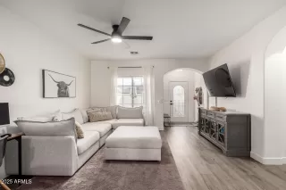 Photo #1: 6954587 Listing 