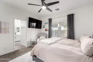 Photo #3: 6954587 Listing 