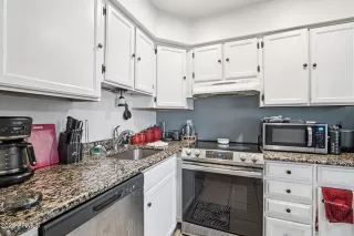 Photo #4: 6954632 Listing 