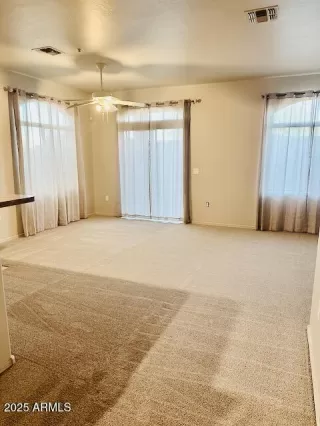 Photo #6: 6954815 Listing 