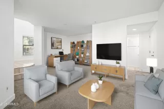 Photo #2: 6954863 Listing