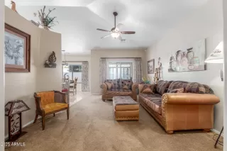 Photo #6: 6954871 Listing 