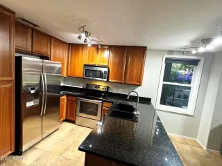 Photo #3: 6954990 Listing