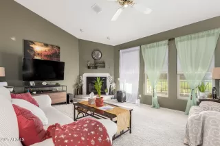 Photo #3: 6955104 Listing