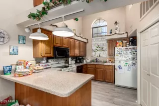 Photo #5: 6955104 Listing