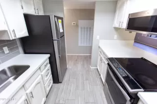 Photo #5: 6955215 Listing 