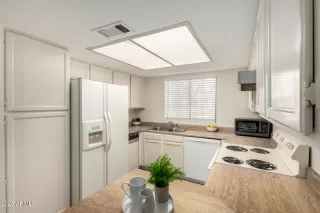 Photo #6: 6955236 Listing