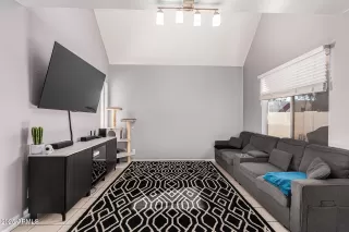 Photo #3: 6955907 Listing 