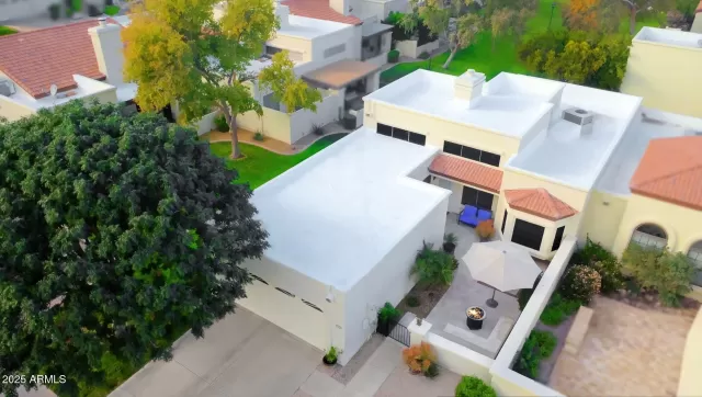 MLS: 6955941 Condo For Sale