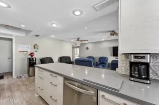 Photo #1: 6955968 Listing 