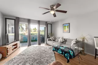 Photo #2: 6955990 Listing 