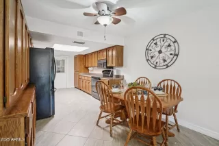 Photo #3: 6956094 Listing