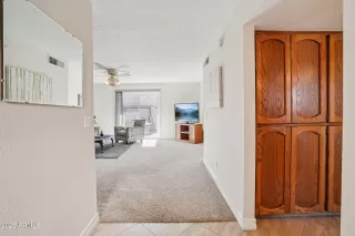 Photo #5: 6956094 Listing