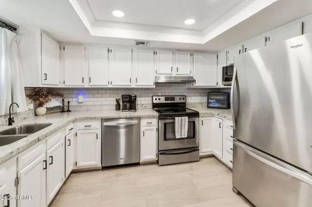 MLS: 6956291 Condo For Sale