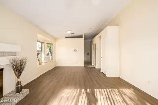 Photo #3: 6956416 Listing