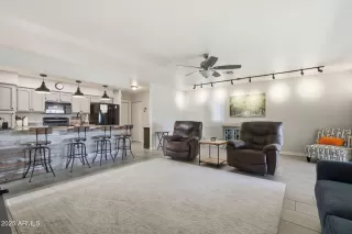 Photo #6: 6956540 Listing 