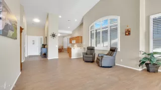 Photo #5: 6956562 Listing