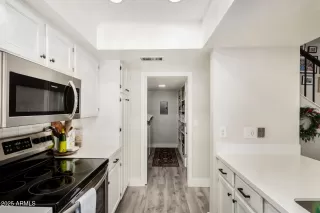 Photo #3: 6956700 Listing 