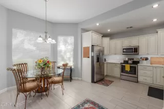 Photo #6: 6956817 Listing 