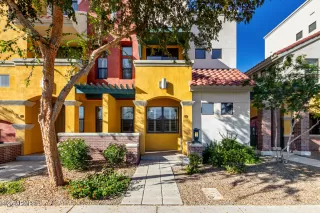 More Details about MLS # 6956822 : 123 N WASHINGTON STREET 23#23