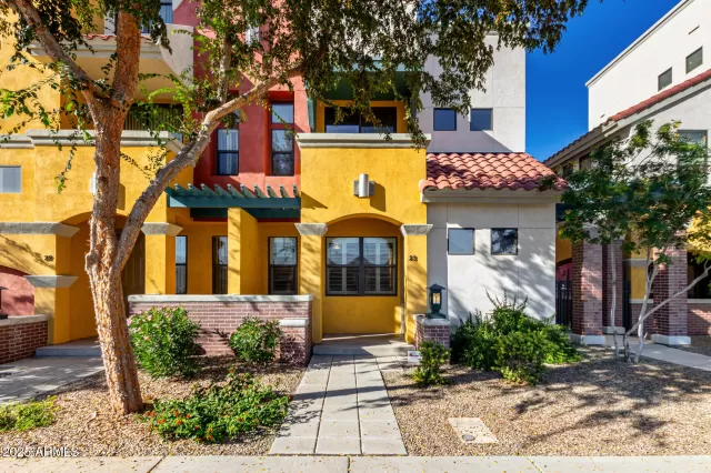 MLS: 6956822 Condo For Sale