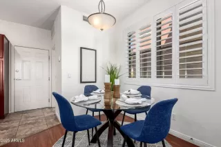 Photo #6: 6956822 Listing