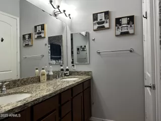 Photo #6: 6956906 Listing 