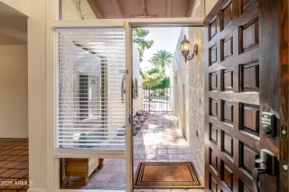 Photo #2: 6956984 Listing 