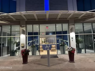 Photo #3: 6957250 Listing