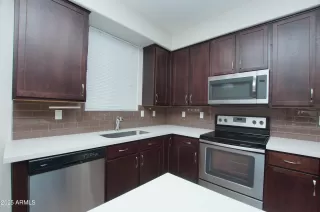 Photo #5: 6957505 Listing