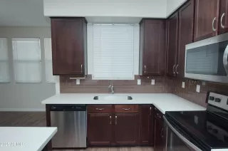 Photo #6: 6957505 Listing