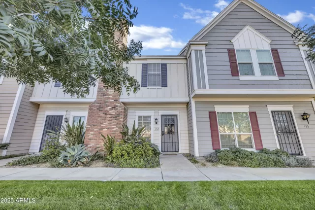 MLS: 6957568 Condo For Sale