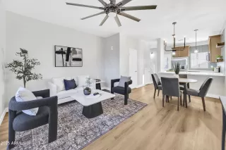 Photo #4: 6957568 Listing