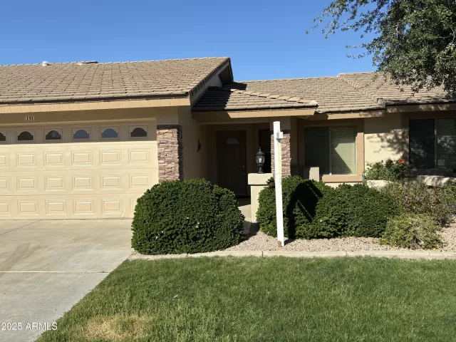 MLS: 6957637 Condo For Sale