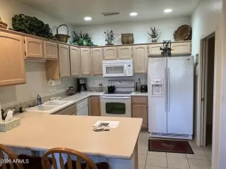 Photo #4: 6957637 Listing 