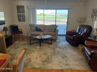 Photo #5: 6957637 Listing 