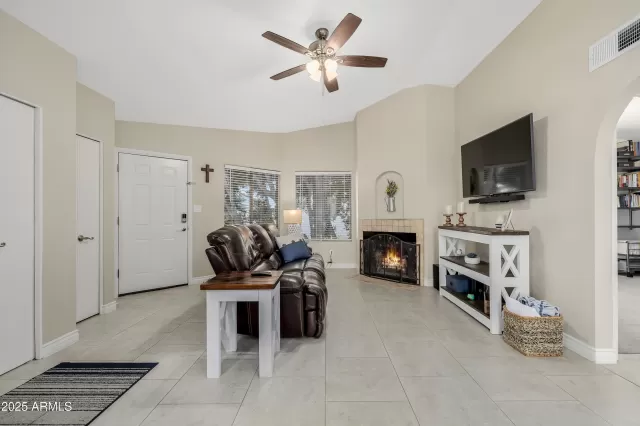 MLS: 6957687 Condo For Sale