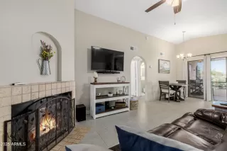 Photo #2: 6957687 Listing