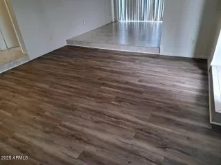 Photo #6: 6957925 Listing