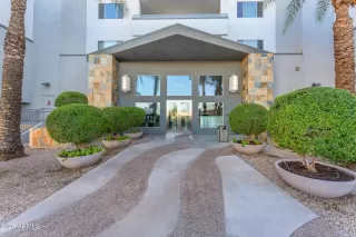 Photo #4: 6958029 Listing 